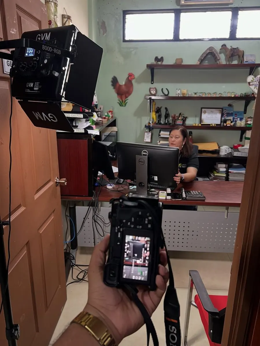 Detrás de cámaras: Grabación de contenido en tienda